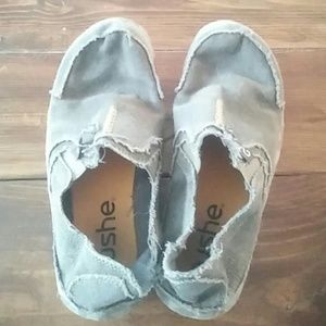 Men's Sz 7 Cushe Surfer Slippers